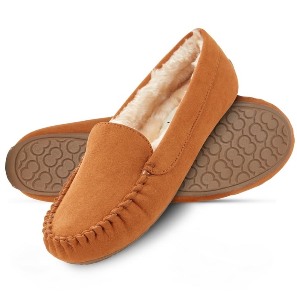 Floopi Women's Indoor/Outdoor Faux Fur Lined Basic Moccasins Slipper